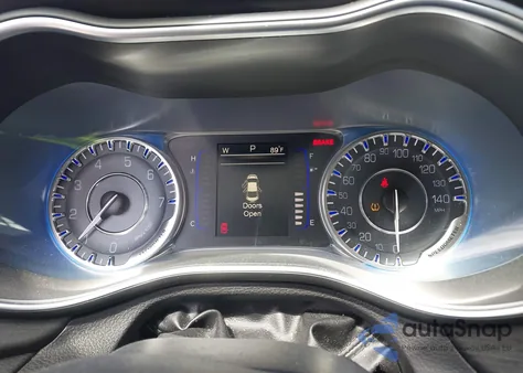 2017 Chrysler 200 Limited Platinum from USA, damaged, VIN 1C3CCCAB7HN502044